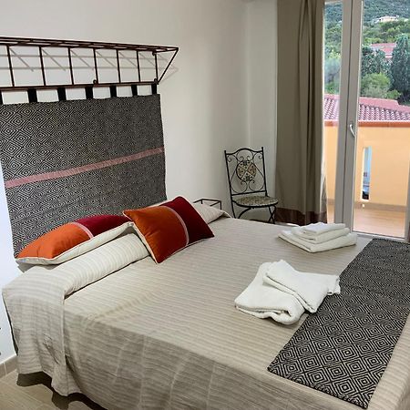 Relais Del Poggio Bed & Breakfast Capoterra Bagian luar foto