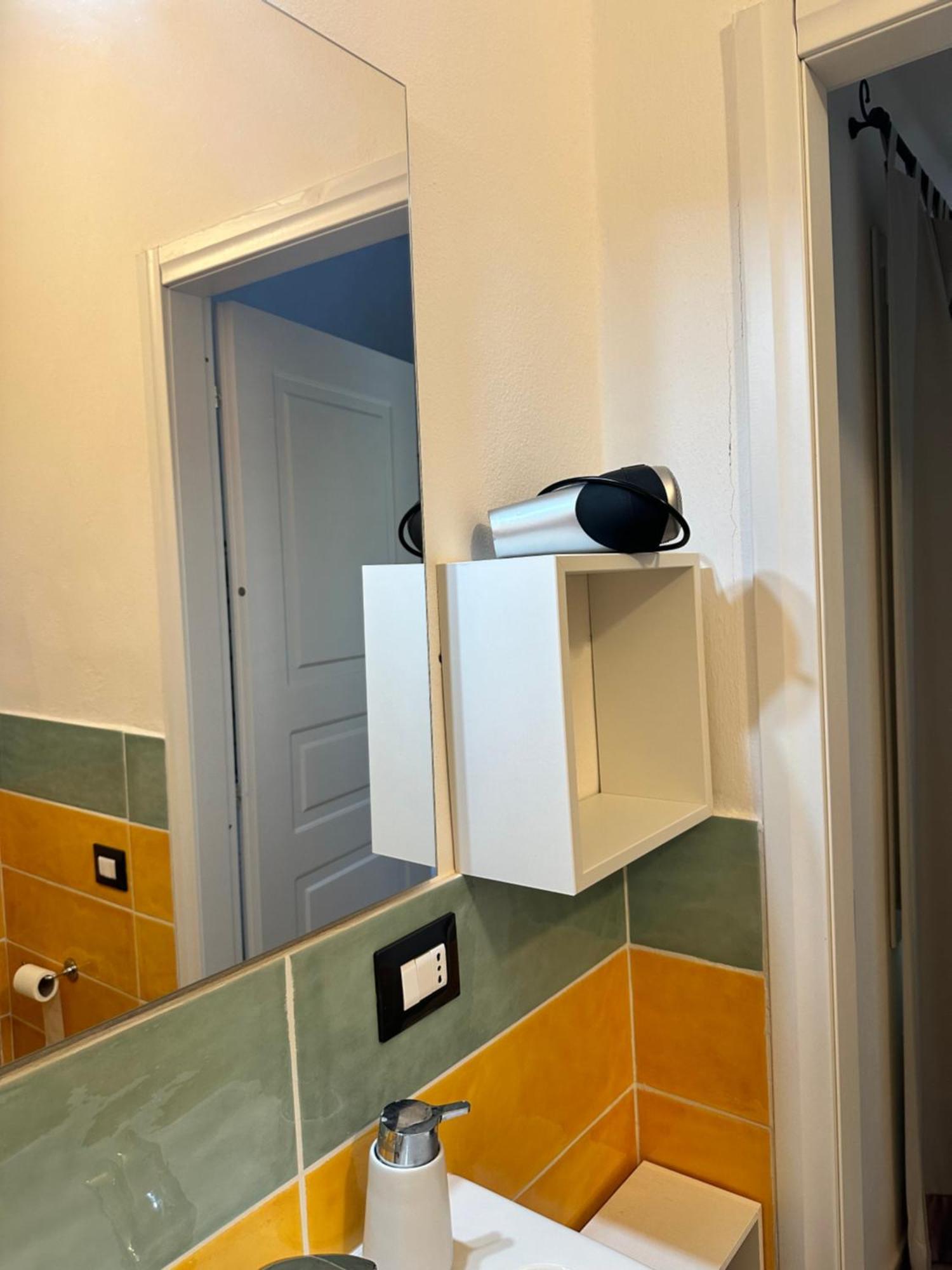 Relais Del Poggio Bed & Breakfast Capoterra Bagian luar foto